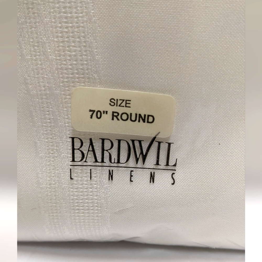 Barwel linensTablecloth, 70" round